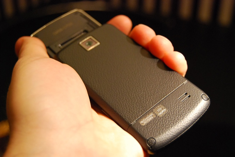 Illustration for article titled Hands On with Verizon's Janus-Faced LG VX8800 Venus (with Gallery)